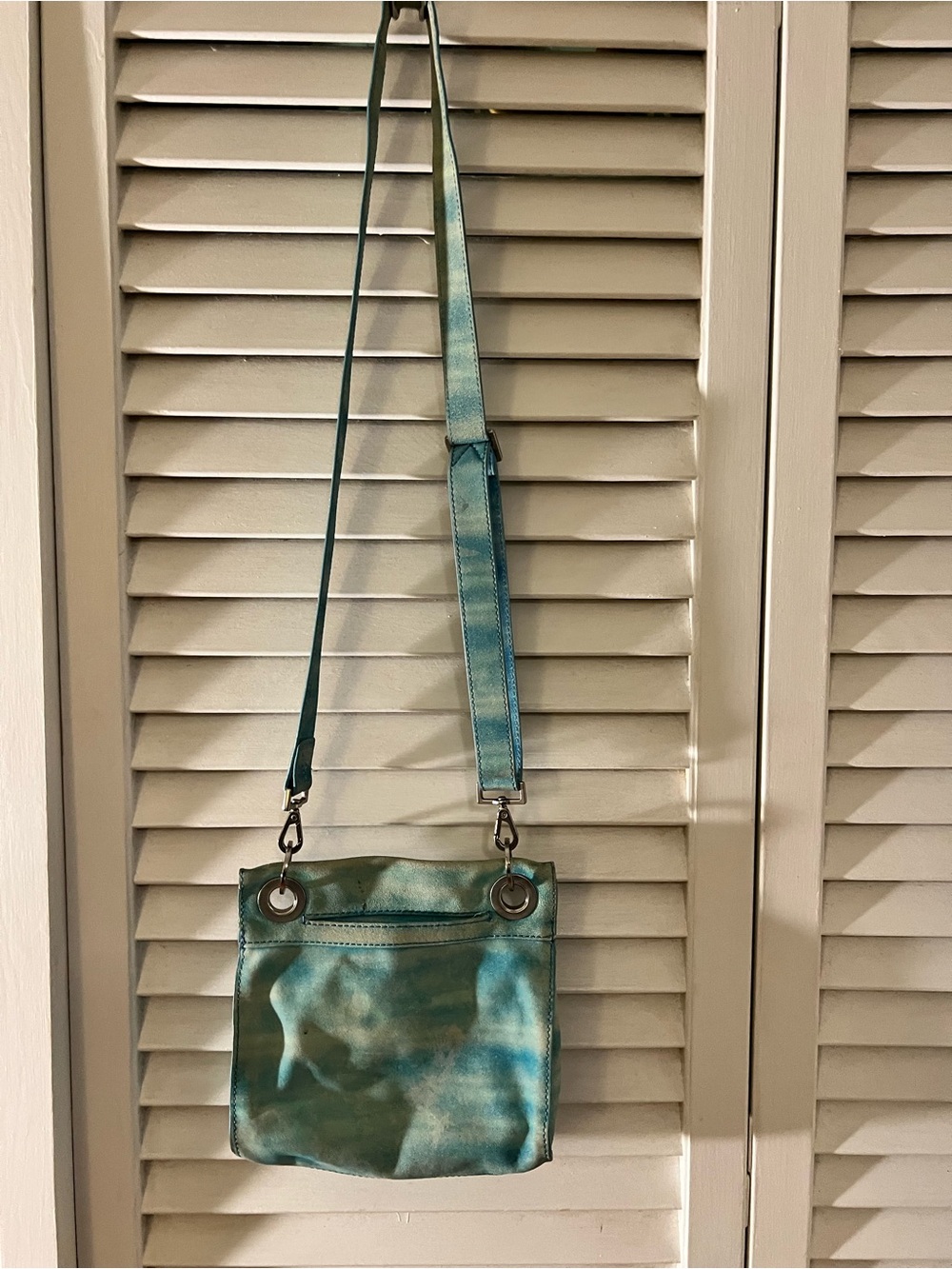 Hammitt Tony small handbag featuring a light blue tie-dye pattern - Picture 5 of 12